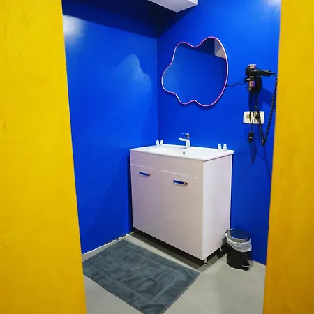 Capsule Boogie-woogie - Jacuzzi - Sauna - Billard - Jeux - Ecran Geant - Filet Suspendu - Netflix Daire *