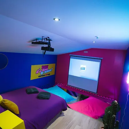 Apartmán Capsule Boogie-woogie - Jacuzzi - Sauna - Billard - Jeux - Ecran Geant - Filet Suspendu - Netflix *