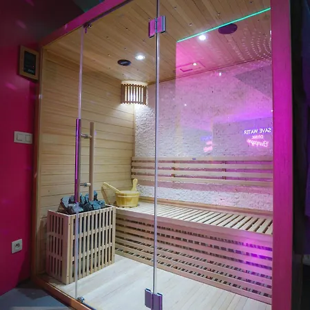 Apartmán Capsule Boogie-woogie - Jacuzzi - Sauna - Billard - Jeux - Ecran Geant - Filet Suspendu - Netflix *